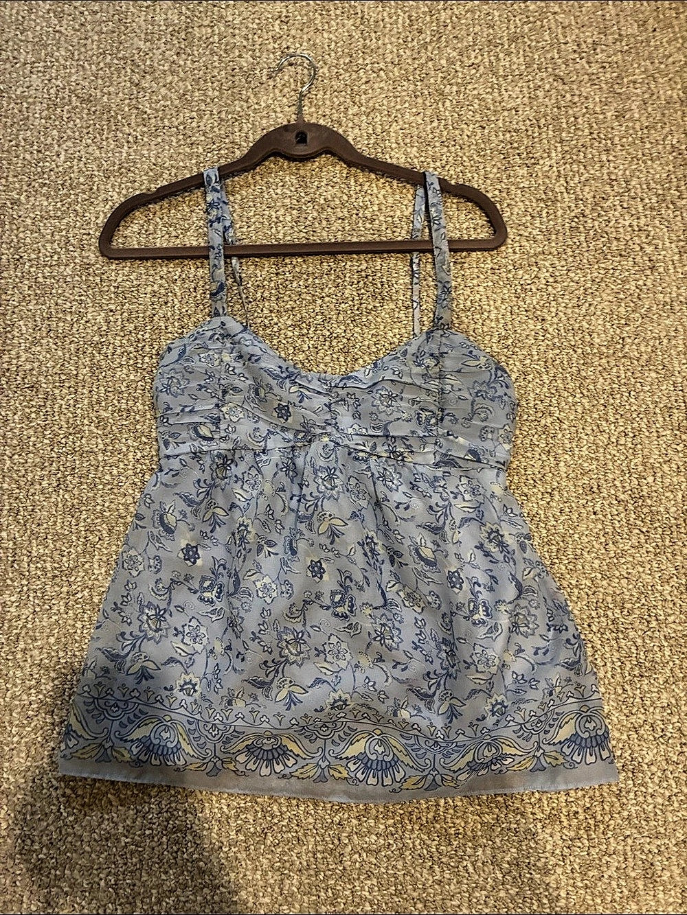 Hollister Floral Camisole in Blue & White Medium Like New